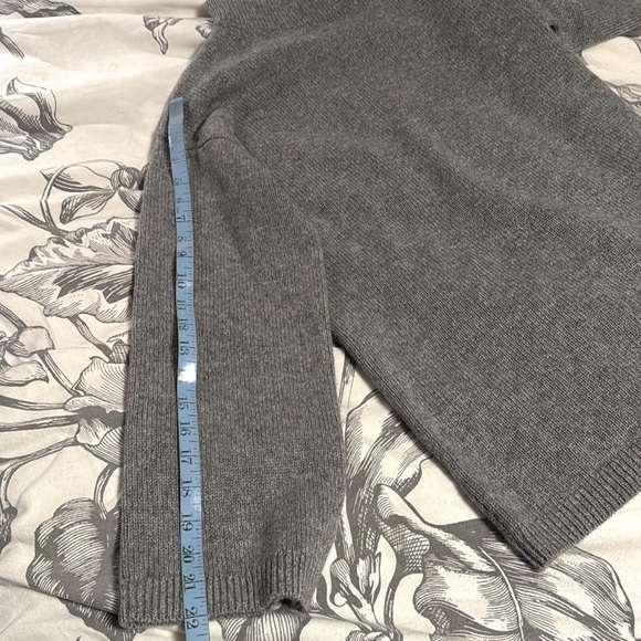 Ann Taylor Cashmere Bell Sleeve Sweater 593153 - Picture 8 of 10